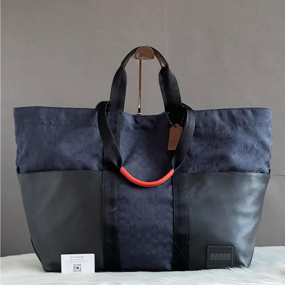 93824- Coach Reversible Pacer Tote In Signature Cordura Fabric With Coach Patch - Picture 14 of 16